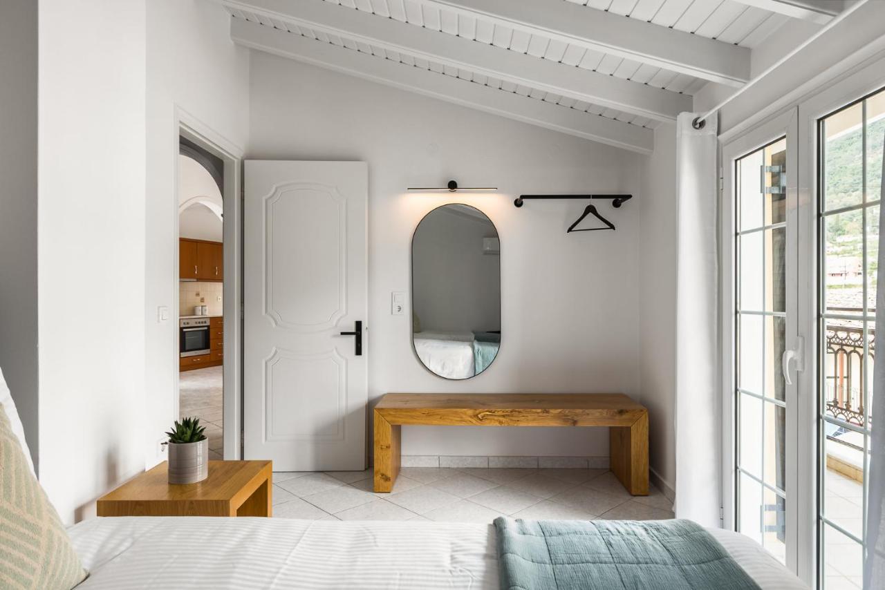 The Seaview Corner Apartments By Konnect, Ipsos Corfu Esterno foto